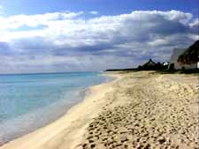 playa del secreto beach