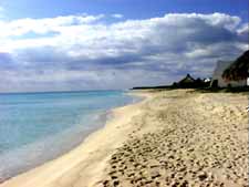 playa del secreto beach